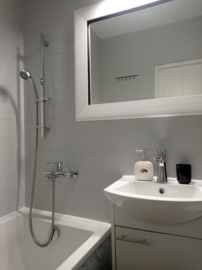Apartament Rodzinny Domino - Plaza Jelitkowo - Ergo Arena - Azw Gdańsk Buitenkant foto